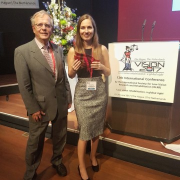 Sandra Hanekamp wins award for best presentation